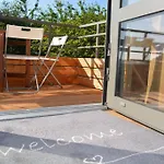 Holiday home Au Bonheur D'aimee A 14 Min De Pairi Daiza *